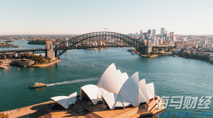 央行持续增持黄金 业内预计国际金价将呈现震荡上涨趋势