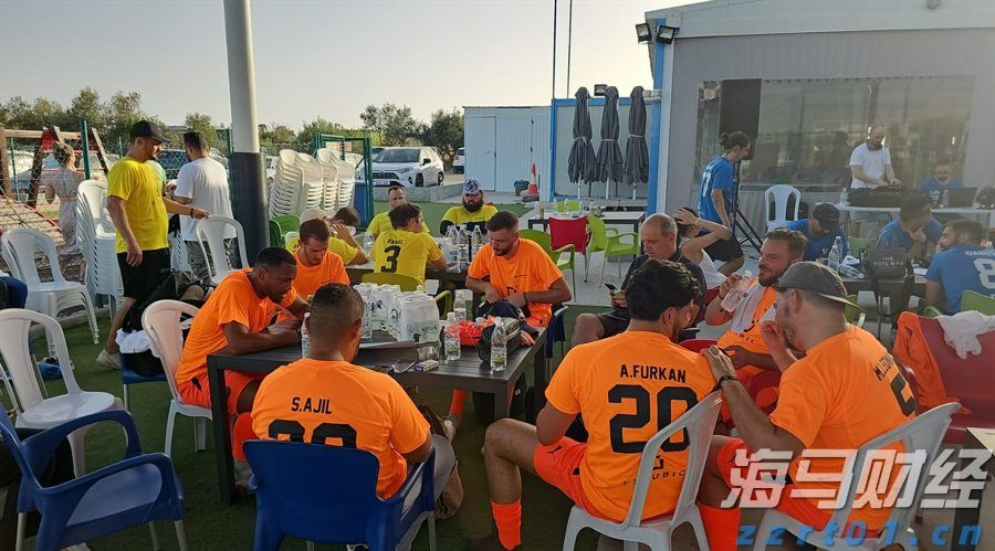 港股收盘(08.14) | 恒指收跌0.37% 内险股表现强劲 多数医药股延续涨势